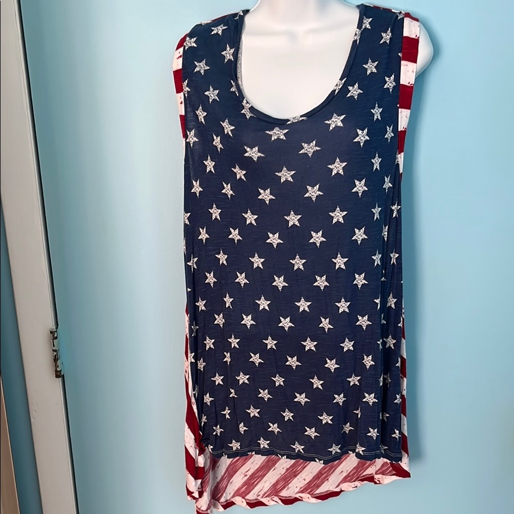 Star-Patterned Sleeveless Top